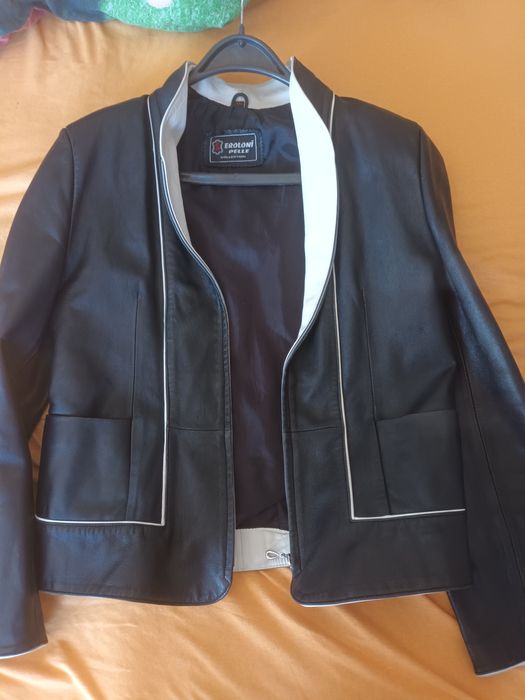 Geaca din piele dama