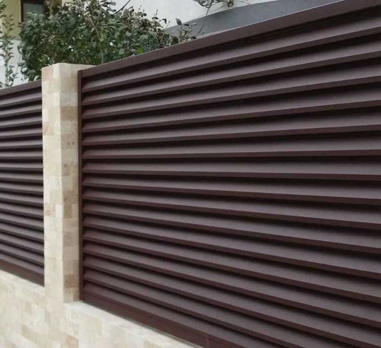 Garduri din panou stil jaluzele, sipca metalica, tabla si alte modele