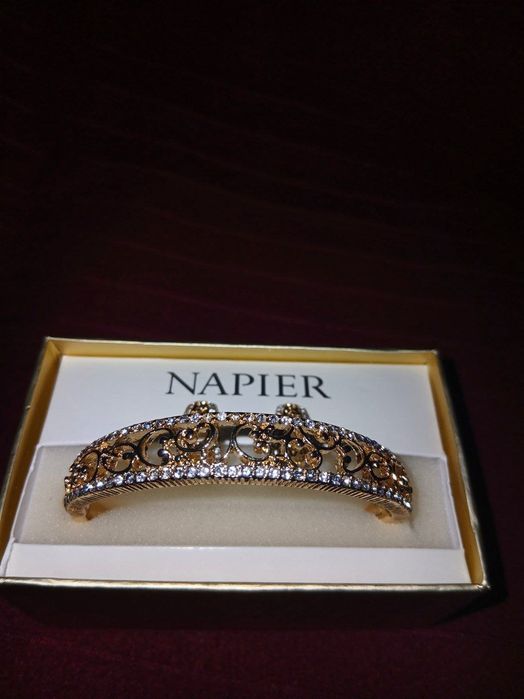 Из США, элегантный набор от бренда Napier