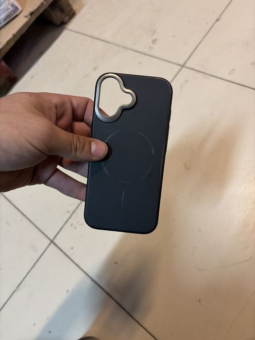 Чехол аифон 17 ге сатам акша керек