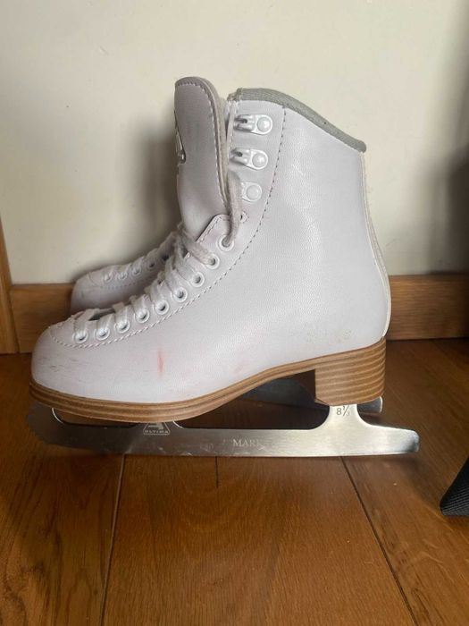 Кънки за фигурно пързаляне