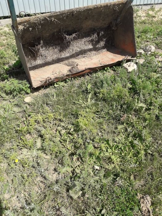 В продаже Трактор