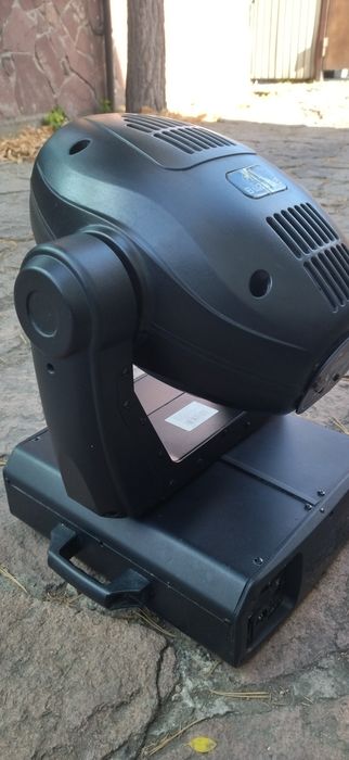 Светомузыка, две головы