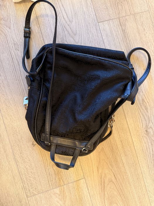 Rucsac Guess mediu