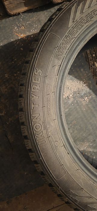 Продам шины зимние