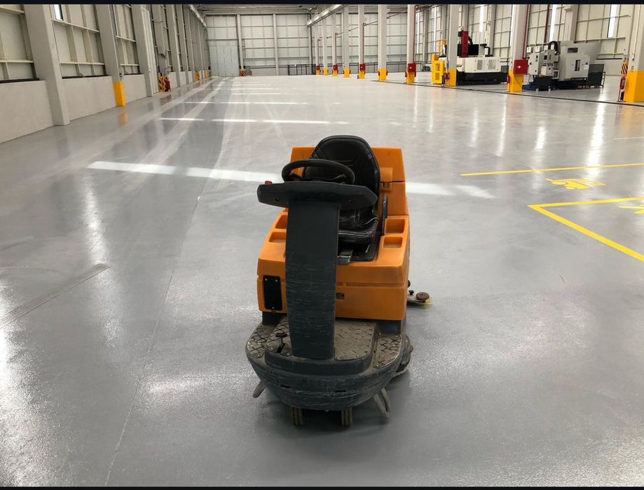 Spalare hala industrială curatenie parcare spalare Podele