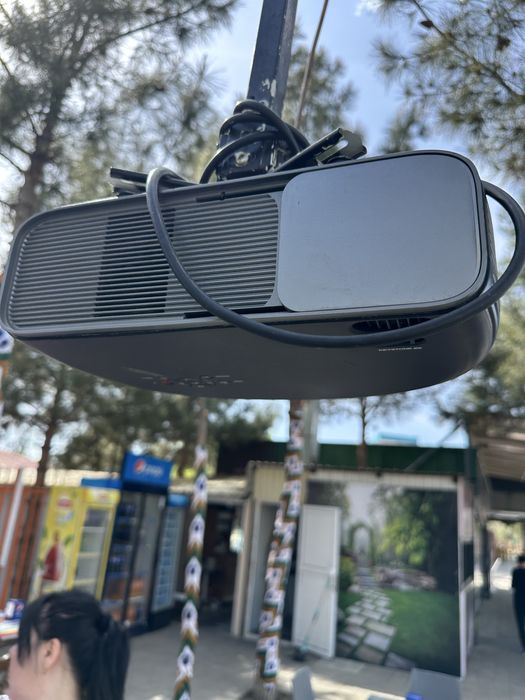 проектор сотилади