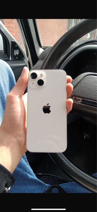 Продам айфон 13