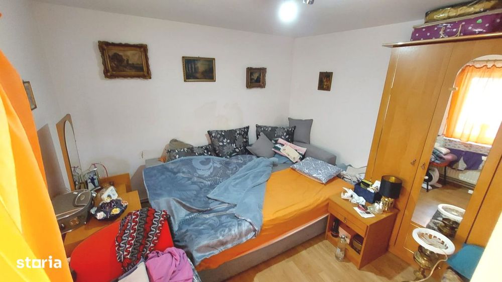Casa individuala si curte de 480 mp zona Piata Cluj
