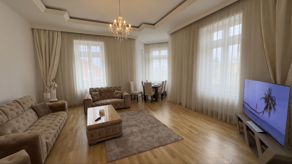 Vând apartament deosebit 130 mp