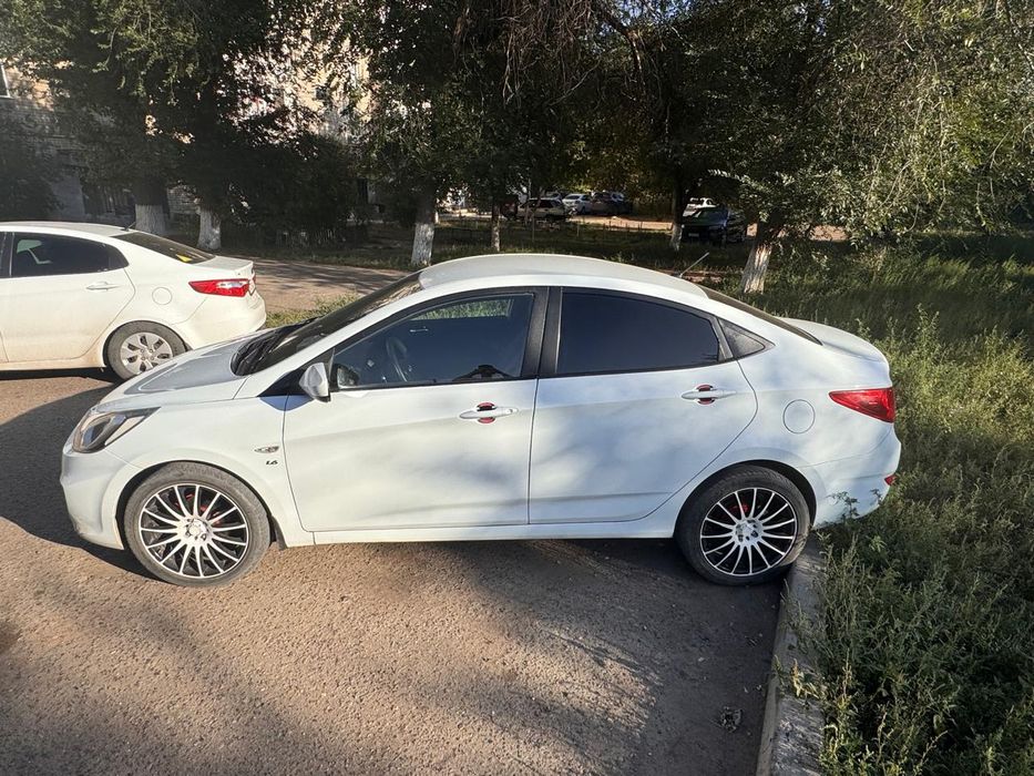 Легковой автомобиль