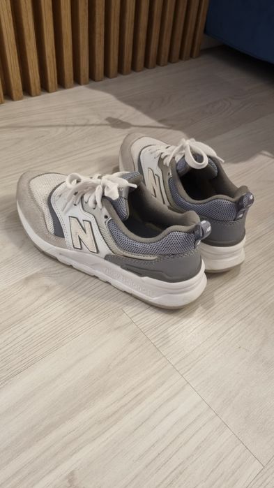 Adidasi New Balance marimea 37