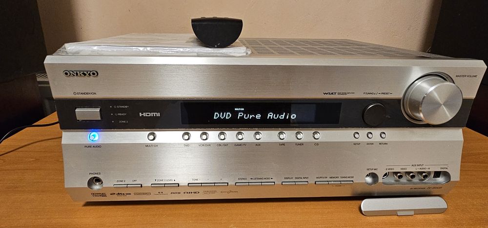 Onkio TX-SR605 7.1 AV Receiver.