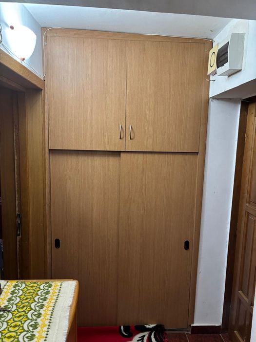 Vând apartament 2 camere decomandat, 46 mp, Etaj 3, mobilat – Lângă Liceul Ion Minulescu