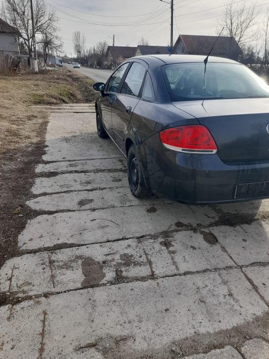 dezmembrez fiat linea 1.4 benzina. Ma puteti contacta telefonic.
