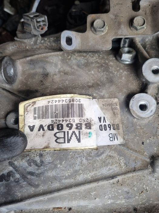 Ръчна скоростна кутия за  Nissan Qashkai 1.6dci 130ks 2013god