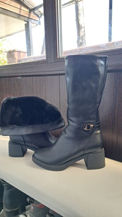 Женские зимние сапоги