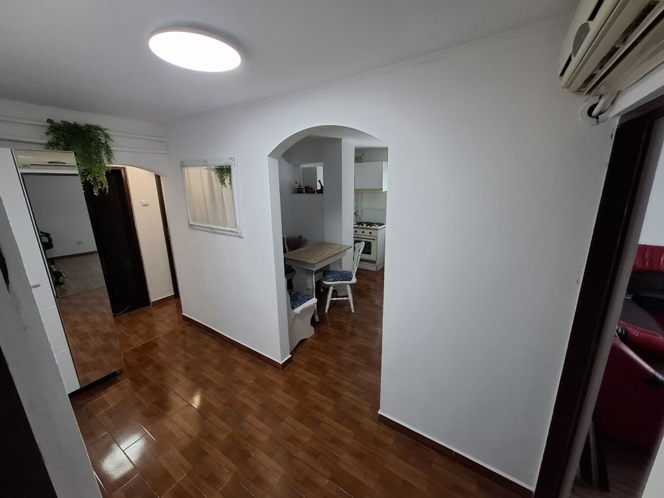 De Vânzare: Apartament 3 Camere Decomandat – Etaj 1