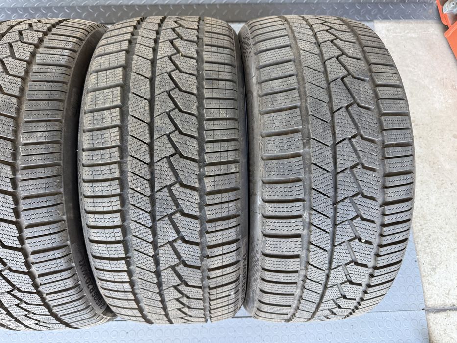 4бр. ПОЧТИ ЧИСТО НОВИ Зимни Гуми С Борд 245/35R/20W,XL -CONTINENTAL- DOT:2423 - 8.4мм.+8.0мм.