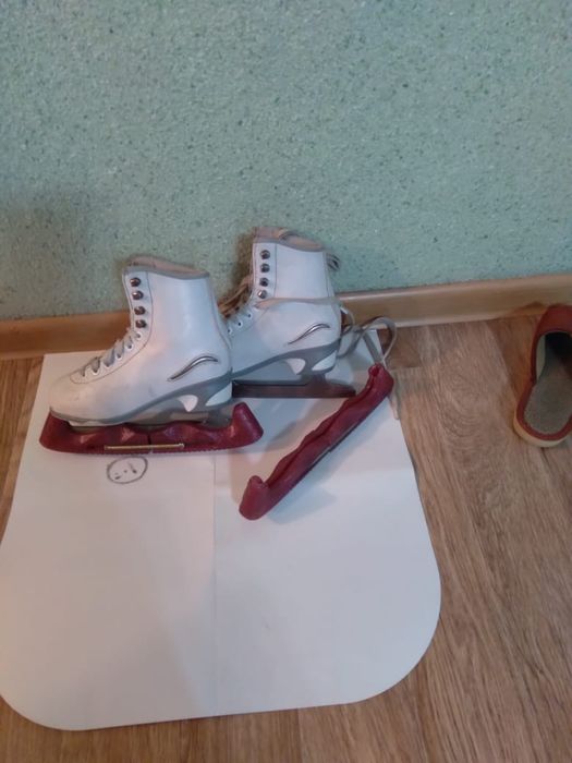 Продам коньки профессиональные