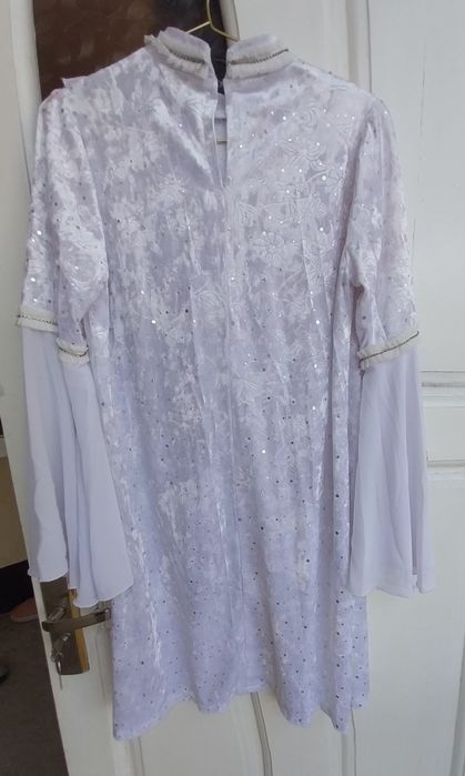 Uy ichiga kiyish uchun koʻylak, lozim