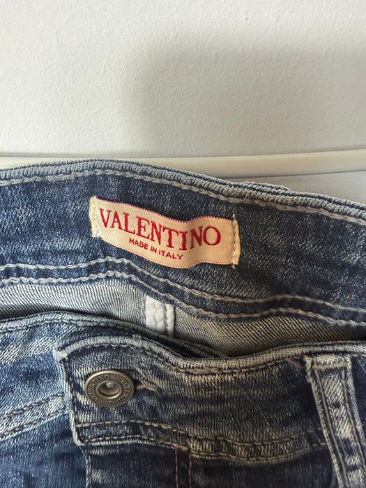 Blugi Valentino