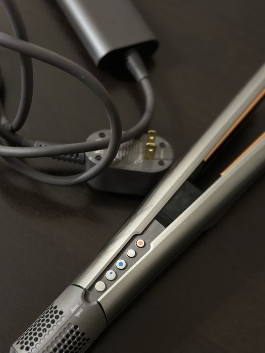 Dyson airstrait выпрямитель