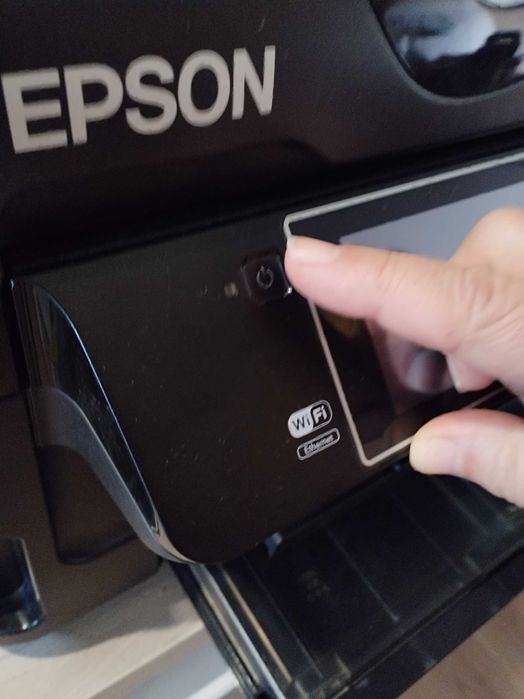 Принтер Epson WF-7610 с повреда