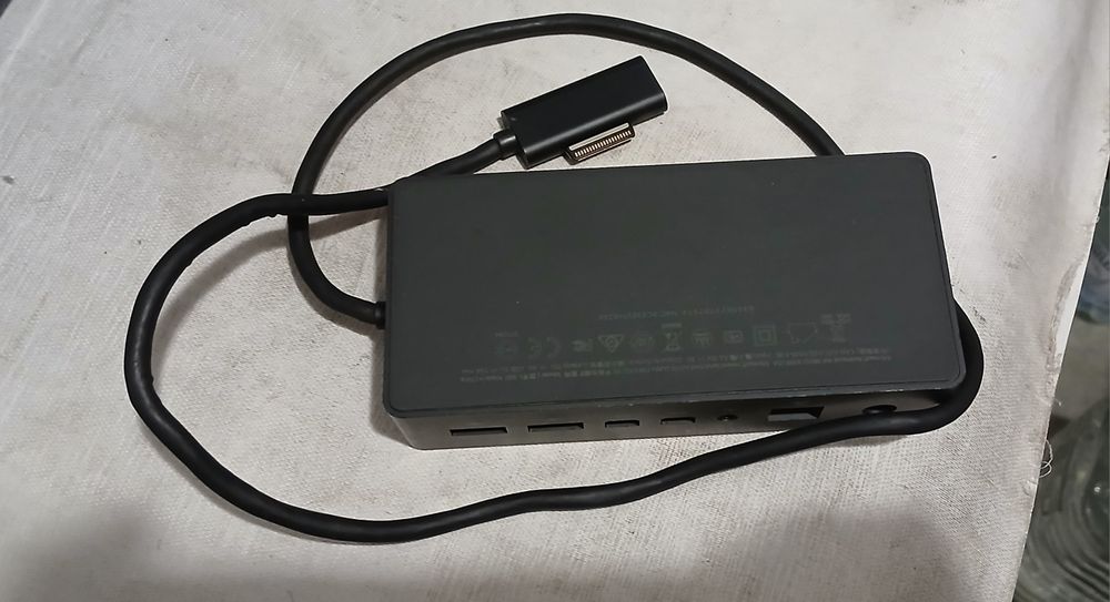 Docking Station Microsoft Surface 1661, 4K

 FARA sursa de alimentare