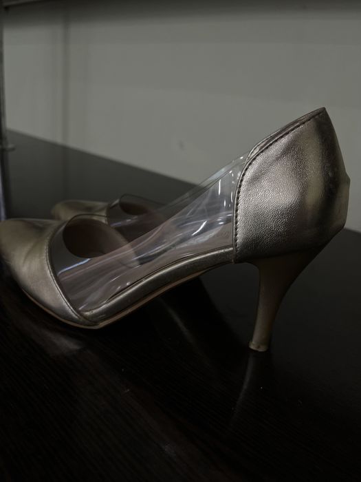 Женские туфли