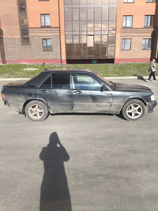 Mersedes 190 (2.3) 4x ступка