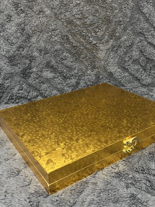 Tacamuri gravate pentru 6 persoane