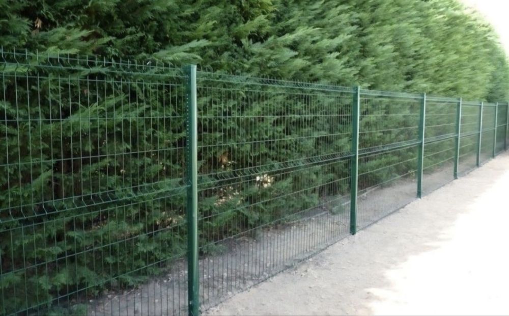 Vand garduri din plasa bordurata