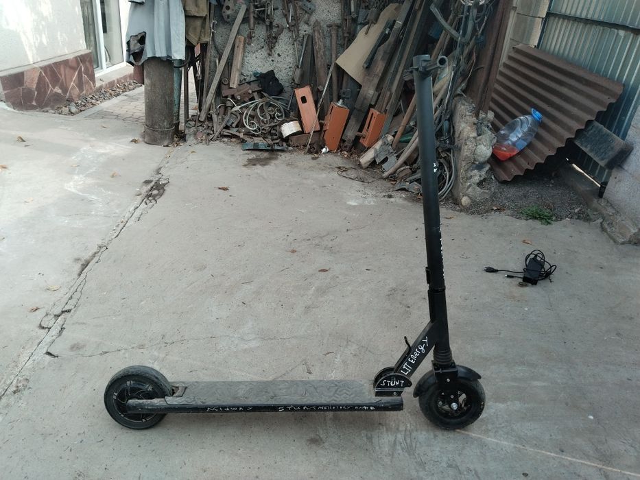 Продам электро самокат