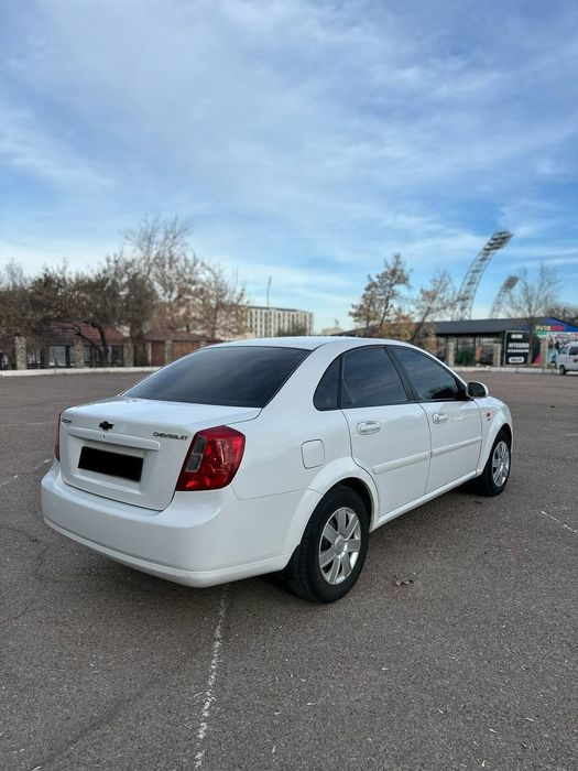 Lasetti 1.8 avtomat srochna