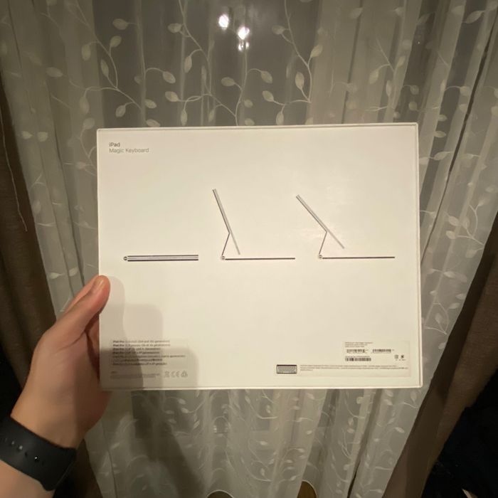 Husa cu tastatura Ipad Magic Keyboard 12,9 inch