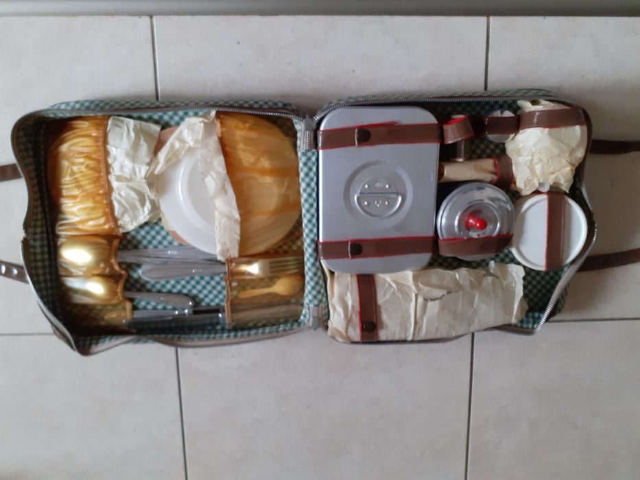 Чанта за къмпинг, пикник с всички принадлежности