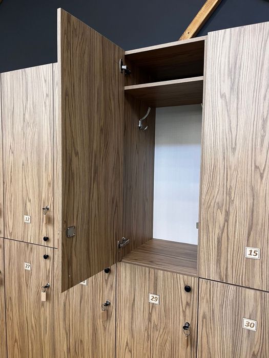 Продам шкафы для гардероба