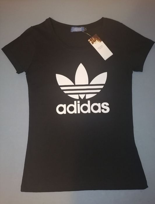 Нова дамска черна тениска Adidas размер М. 

.
Последни 2 броя 

.
.