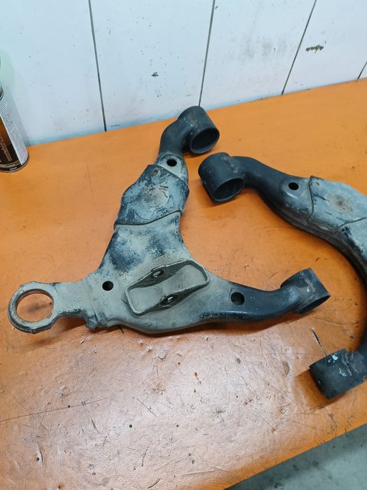 Рычаг на Lend crusier Prado 120.