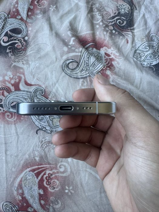 Iphone 15 pro 128 Gb