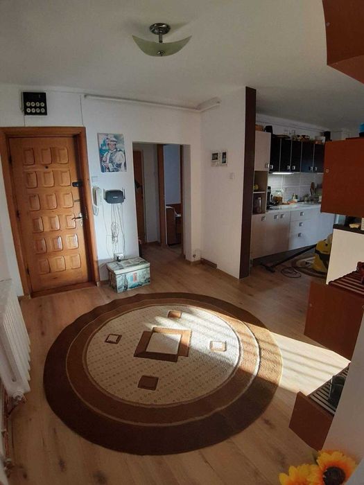 Apartament Cu 3 Camere Suprafata totala 93m / Suprafata Utila 75 m