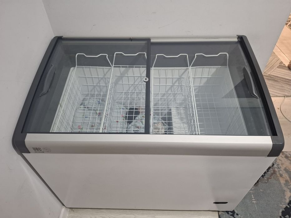 Продам морозильник