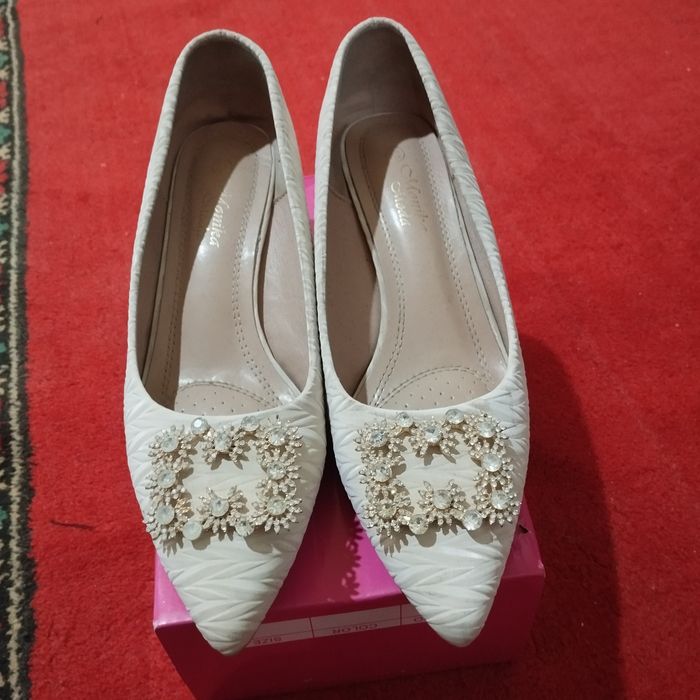 Ayollar tuflisi razmer 40 sifati aʼlo darajada