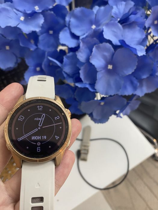 Продам Garmin Fenix 7s Sapphire Solar