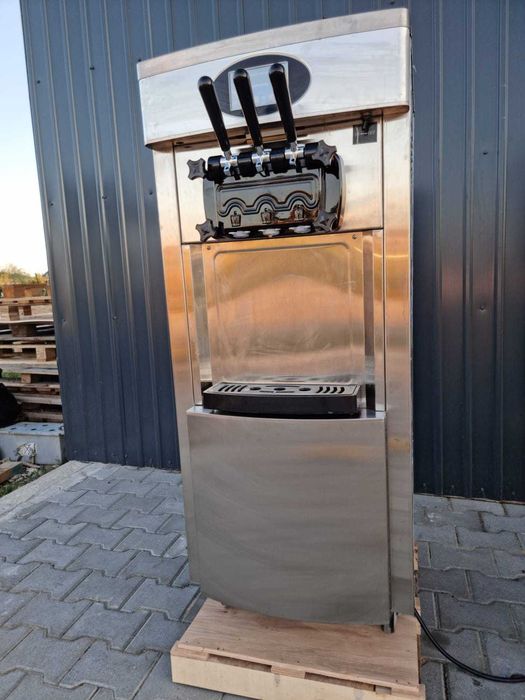 Masina de inghetata NOUA ,cu factura si garantie ,complet din inox