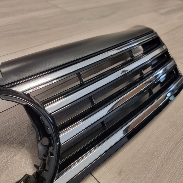 Grila bara fata / radiator Vw Passat B7 2010 -- 2015  # NOUA