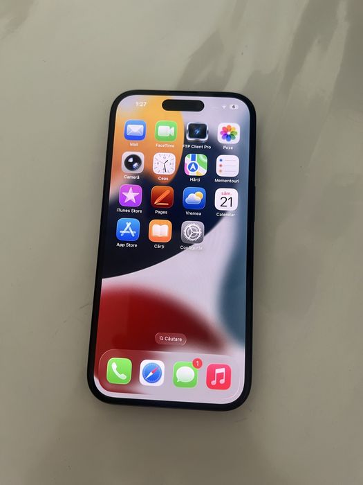 Iphone 16.             V