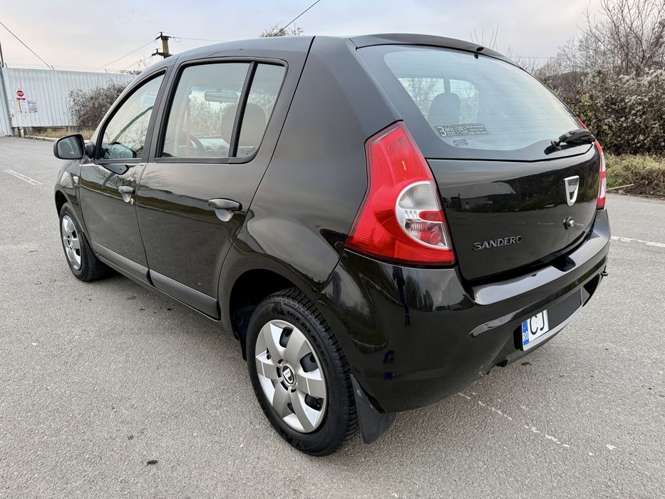 Dacia Sandero an 2012 1,2 benzina (4 cilindri ) 75 Cp Euro 5 Proprieta