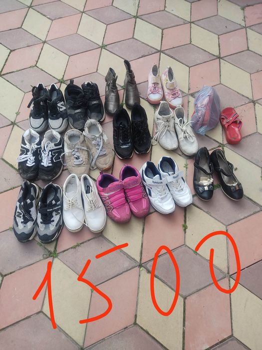 Продам все 2000  детский кросовки всё туфлки